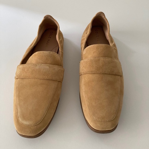 Cole Haan Women's Tan Suede Trinnie Soft Loafer Flats size 9 - Picture 1 of 3